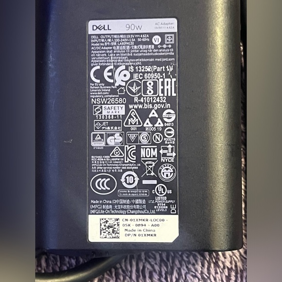 Dell 90w 19.5v AC Adapter - Model No. LA90PM130 - Picture 2 of 3